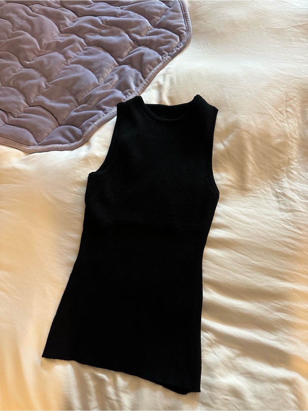 HALARA Black Sleeveless Ribbed Tank